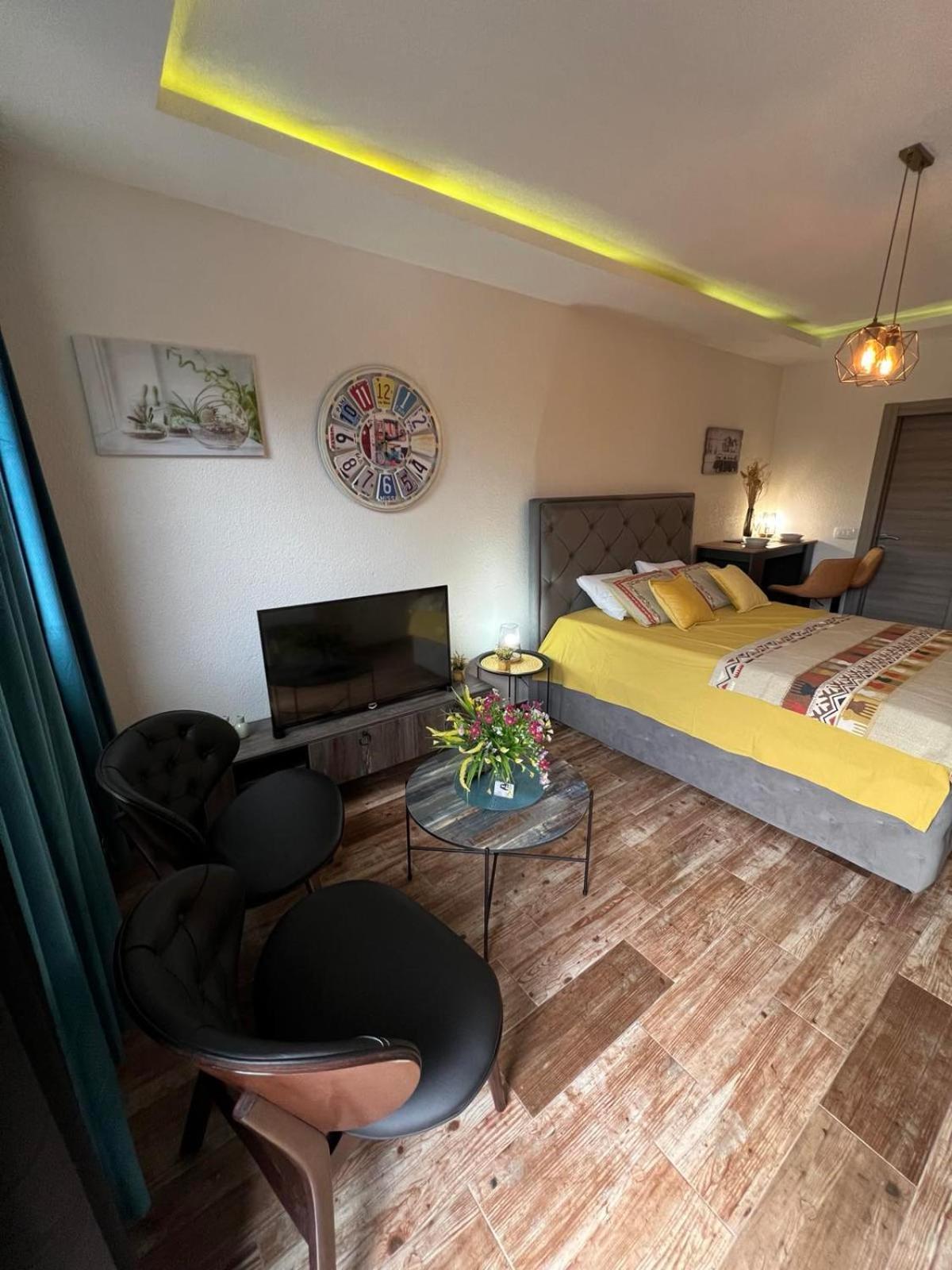 Casa Del Sole Lux Lägenhet Kotor Exteriör bild